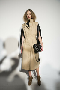 phillip-lim-bks-m-rf19-2849.thumb.jpg.f261a0f6ae667050148bfce404b4bc37.jpg