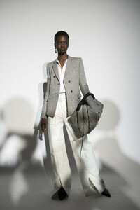 phillip-lim-bks-m-rf19-2909.thumb.jpg.301a9a01455d67777af7913f62036d16.jpg