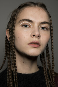 phillip-lim-bks-v-rf19-3928.thumb.jpg.74dc8de45cf97076f8076b64f0ea89b0.jpg