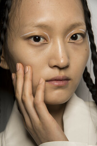phillip-lim-bks-v-rf19-3951.thumb.jpg.53d7aec9071fe0cd07143dc68d842cd2.jpg