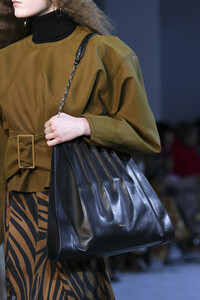 phillip-lim-clp-rf19-8398.thumb.jpg.d4794ace880d6f3bcce28e0f05f66121.jpg