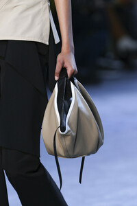 phillip-lim-clp-rf19-8441.thumb.jpg.4cbbc02a0b21230f497f7adde55434d2.jpg