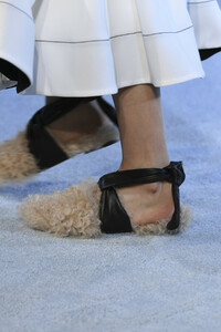 phillip-lim-clp-rf19-8499.thumb.jpg.abcfff4232be3614d1777f6be8599887.jpg