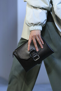 phillip-lim-clp-rf19-8545.thumb.jpg.0bc9d1a60434d7e838b727489039fad8.jpg