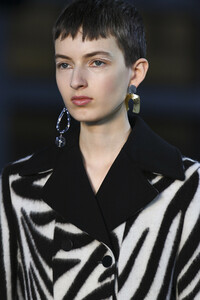 phillip-lim-clp-rf19-8563.thumb.jpg.aadb4bf5d0570f2a37b13a8f0839e931.jpg
