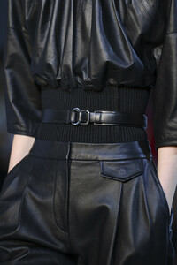 phillip-lim-clp-rf19-8599.thumb.jpg.4831ea3d81b3547906d1a24f2f626f7b.jpg