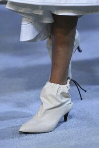 phillip-lim-clp-rf19-8650.thumb.jpg.93f122756366b27792921a70599a24e4.jpg
