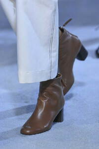 phillip-lim-clp-rf19-8653.thumb.jpg.d6bdc7b8b7db4adb5ac65b3fdaae00b3.jpg