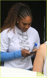 serena-williams-beverly-hills-march-2019-04.jpg