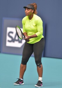 serena-williams-practises-during-the-miami-open-tennis-tournament-03-20-2019-1.jpg