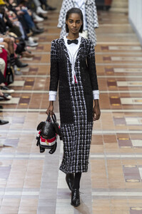 thom-browne-rf19-0752.thumb.jpg.5cc73c4ef1a3b634cf3267be66a4dba6.jpg