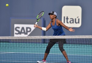 venus-williams-practises-during-the-miami-open-tennis-tournament-03-21-2019-4.jpg