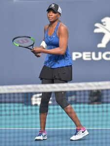 venus-williams-practises-during-the-miami-open-tennis-tournament-03-21-2019-7.jpg