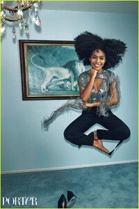 yara-shahidi-opens-up-about-her-black-and-iranian-identities-02.thumb.jpg.06ba8b87cfade43a43b742efe0d668ea.jpg