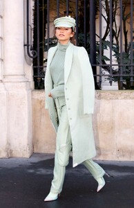 zendaya-coleman-style-and-fashion-leaving-her-hotel-in-paris-02-27-2019-6.jpg