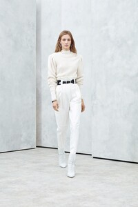 00003-Iro-Ready-to-Wear-Fall-19-Credit-Paul-Norman.jpg