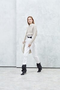 00006-Iro-Ready-to-Wear-Fall-19-Credit-Paul-Norman.jpg