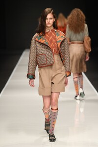 00010-Anteprima-FALL-19-Ready-To-Wear.thumb.jpg.db5e7772fe2fd61cd624ee807c1c445b.jpg