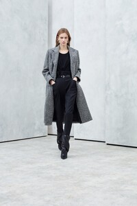 00015-Iro-Ready-to-Wear-Fall-19-Credit-Paul-Norman.jpg