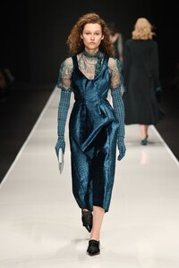 00039-Anteprima-FALL-19-Ready-To-Wear.thumb.jpg.643fdc45f6c6bdb06fc04ad98a7757f8.jpg