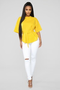 01-23-19_Studio_2_OD_13-49-41_1233365FN_Yellow_CC_1_NT.jpg