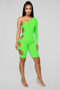 01-24-19_Studio_2_OD_13-23-26_8675_NeonGreen_CC_5_NT.jpg