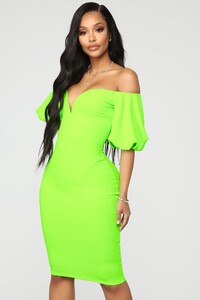 02-07-19_Studio_1_OD_15-09-36_GD7453_NeonGreen_0739_CC_NT.jpg
