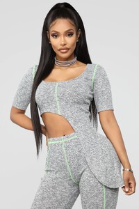 03-21-19_Studio_2_DV_10-01-18_2_PRIORITY_2PC_15934_RGSlayin_In_Pant_Set_-_GreyNeon_Green.jpg