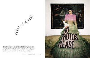 1-MARIA_MIGUEL_VOGUE_PORTUGAL_APRIL_2019_BRONISLAV_SIMONCIK.thumb.jpg.840fdc675f483247f17d2712dbccfb5b.jpg