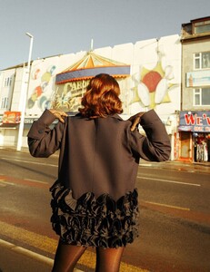 1101358-800w.thumb.jpg.0f05cf0b663e35da30636c9bfeea5dd5.jpg