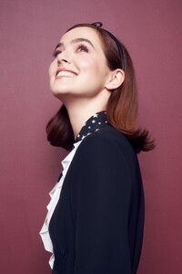        zoey270419BZNimage104.jpg