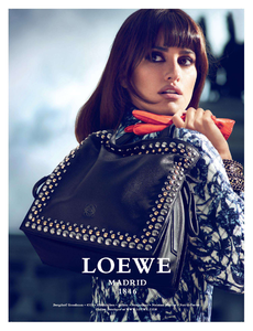 1169236614_Mert__Marcus_Loewe_Fall_Winter_13_14_01.thumb.png.d7fda3571d80e50ef9d571104e3801a5.png