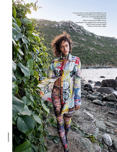 12-ALANNA_ARRINGTON_ELLE_ITALIA_APRIL_2019_GILLES_BENSIMON-155.thumb.jpg.261c405d3e318881cf6cdecafa0b28c1.jpg