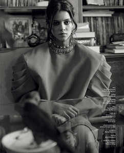 12-MARIA_MIGUEL_VOGUE_CZECHOSLOVAKIA_MAY_2019_OMAR_MACCHIAVELLI-41.thumb.jpg.9fe305179490a3de4b6bf1ed9f16eada.jpg