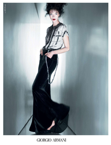 1237559725_Mert__Marcus_Giorgio_Armani_Fall_Winter_13_14_04.thumb.png.147520b99b346dff52bd7f51d09a57c8.png