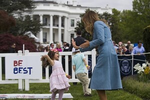 12579980-6947099-Melania_Trump_high_fives_a_little_girl_after_she_finishes_a_roun-a-68_1555955035318.jpg