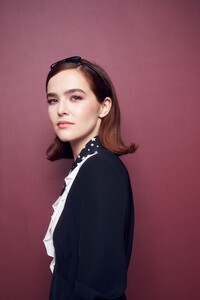        zoey270419BZNimage106.jpg