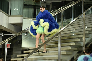 1339048610_TomoKoizumiRunwayFebruary2019NewYork-nHYKMWQ-Rax.thumb.jpg.95b735e8db0eb4b0c0d8ed0ba4c2767e.jpg