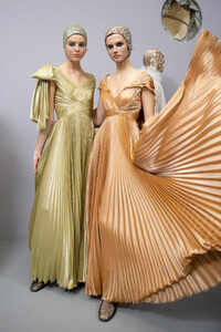 1359139458_dior-hc-bks-m-rs19-0947(1).thumb.jpg.3548f150897c3a086563179847acfbff.jpg