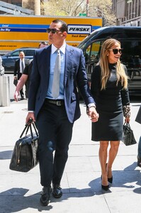        jen170419BZNimage118.jpg