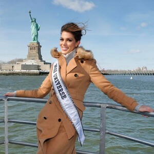 missuniverse - BQWc2NpFL3i.jpg