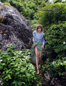 14-ALANNA_ARRINGTON_ELLE_ITALIA_APRIL_2019_GILLES_BENSIMON-158.thumb.jpg.19cb5deadef77861d8ed01accbe7a5a1.jpg