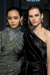 1563087849_altuzarra-bks-g-rf19-9867(1).thumb.jpg.265cfe45db0b0774e9967a0d3ead5956.jpg
