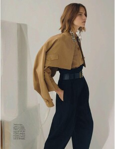 Elle Espana 04.2019_downmagaz.com-page-028.jpg