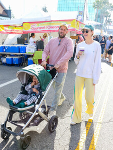 Whitney+Port+Thandie+Newton+Farmer+Market+JuLbjUs4Tbex.jpg