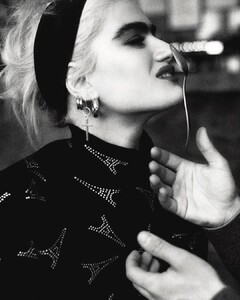 1766919110_sophiahadjipanteli15561193592029198723401524601_33586514.thumb.jpg.5775ba635fbe2cbe416281cf8cb4b2e5.jpg