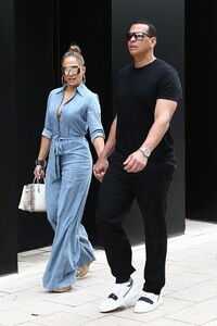         jlo210419BZNimage106.jpg