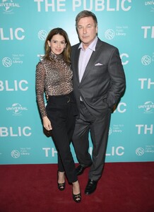 Hilaria+Baldwin+Public+New+York+Premiere+O8W07WrDBkcx.jpg