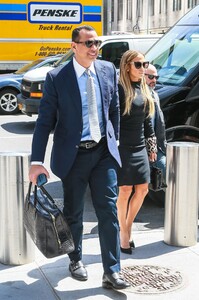         jen170419BZNimage115.jpg