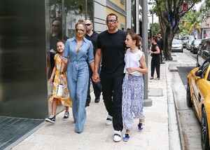         jlo210419BZNimage129.jpg